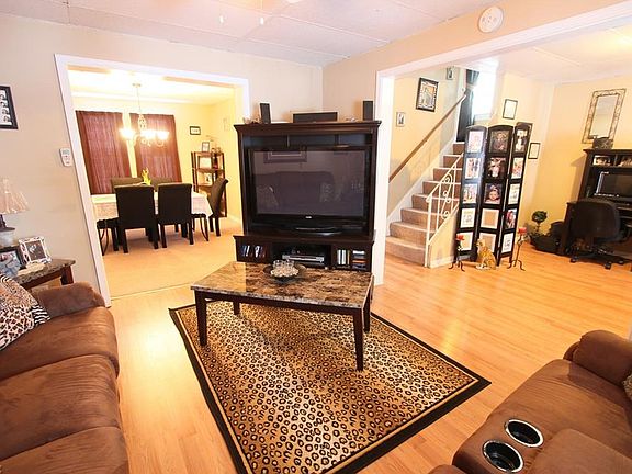 5th image of 3875 W 21st St