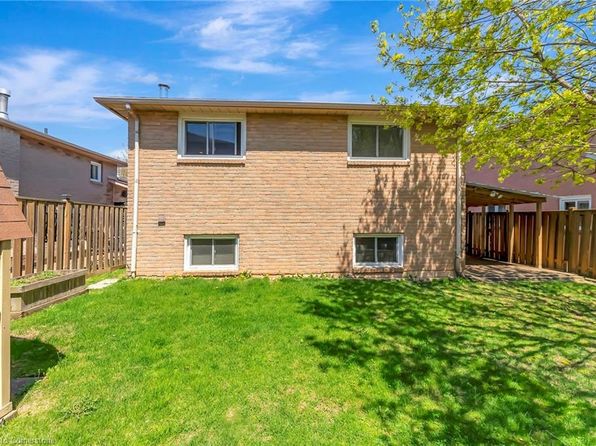 326 Greencedar Dr, Hamilton, ON L9C 7K6