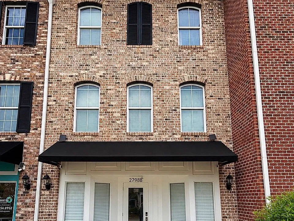 2798 Howard Ave #B