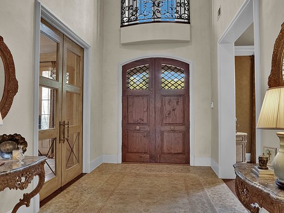 3rd image of 6606 Gilbert Dr