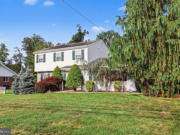 4th image of 811 Wright Dr