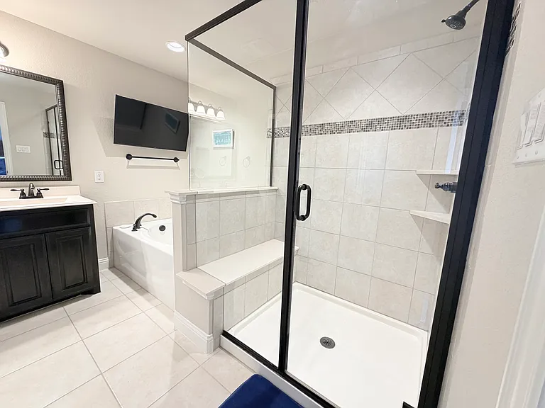 305 Tottenham Ct — Photo 20