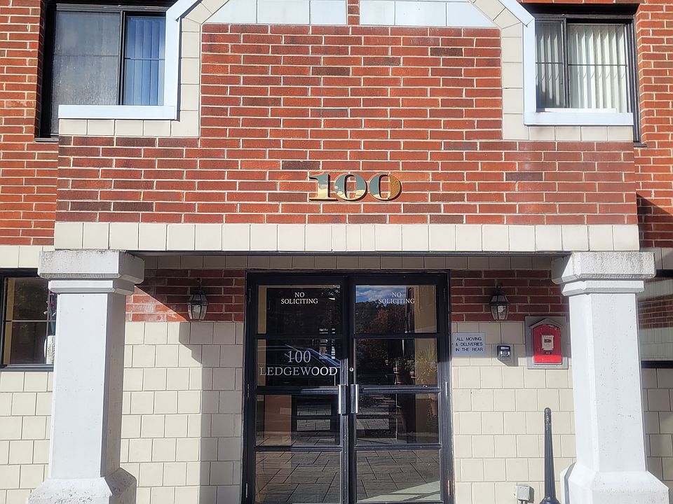 1st image of 100 Ledgewood Dr APT 216