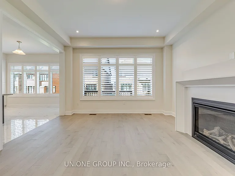 3440 Mosley Gate — Photo 6