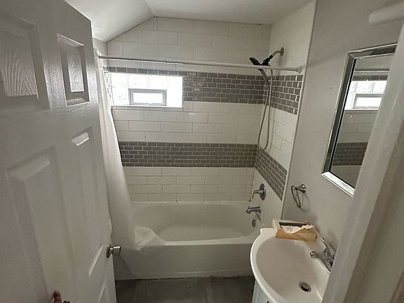 604 California Ave. — zillow