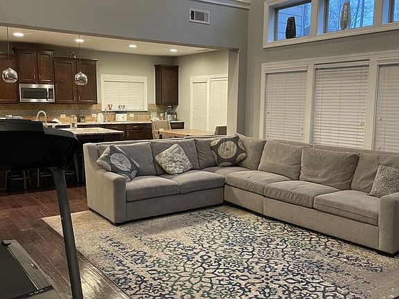 5th image of 1330 Sonoma Chse