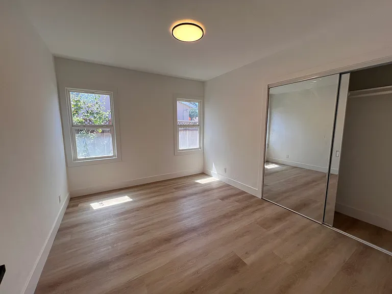 137 Sylvan Ave — Photo 13