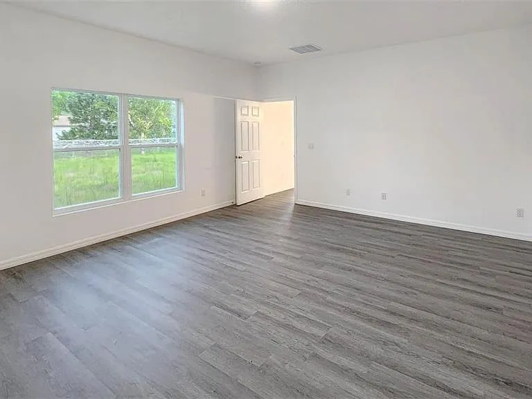 561 Wildmer Rd SW — Photo 7