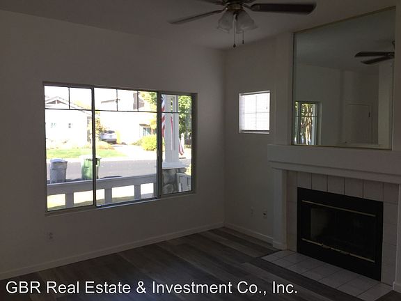 4th image of 430 Slocum Dr