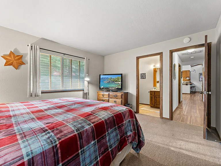 1142 Regency Way — Photo 15
