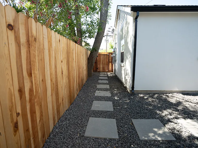2124 House Aly — Photo 14