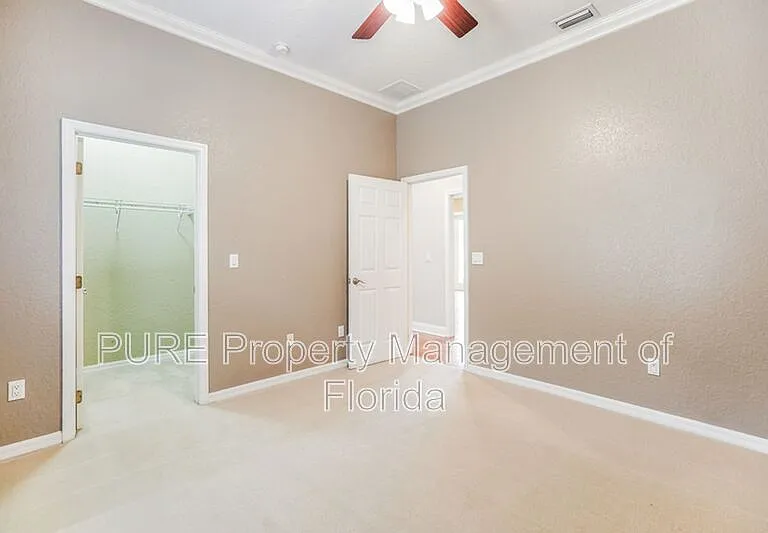 1035 SW 33rd Pl — Photo 30