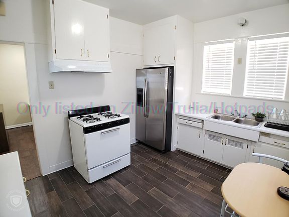 3rd image of 950 1/2 S Concord St