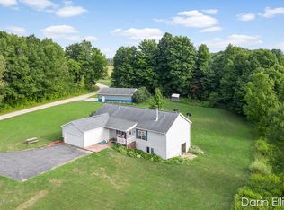 594 Wildwood Dr, Ionia, MI 48846
