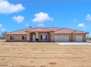 6345 La Mesa Rd, Phelan, CA 92371