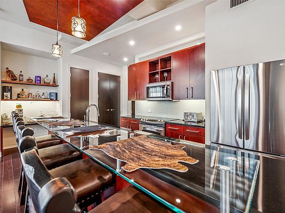 4th image of 2600 W 7th St APT 1407