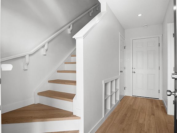 3rd image of 128 Copperhaven Dr