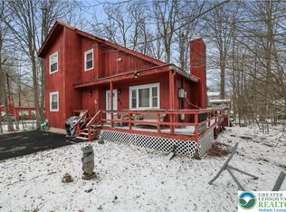 2638 Foxledge Dr, Tobyhanna, PA 18466