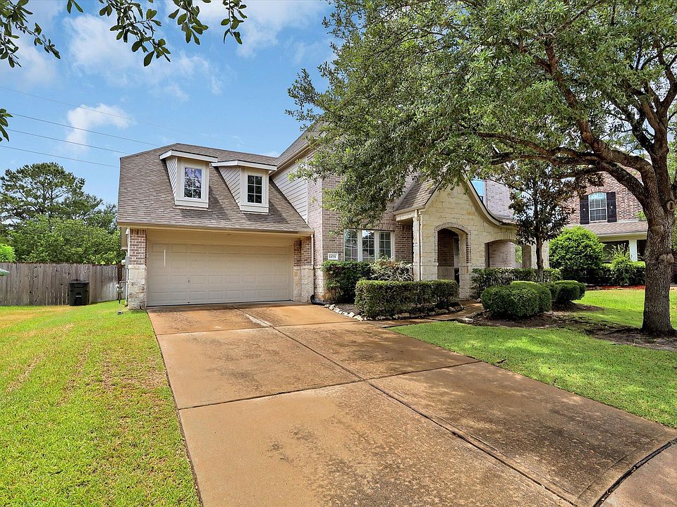 1st image of 14731 Oaks Crossing Ln
