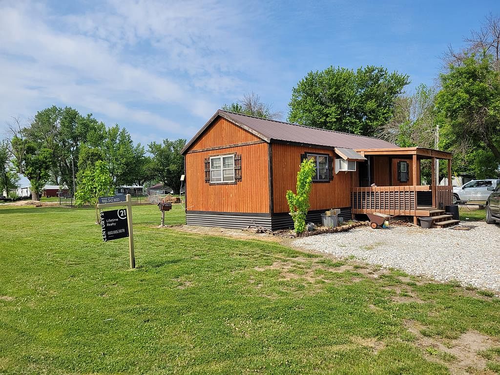 147 E South St, Green Castle, MO 63544 Zillow