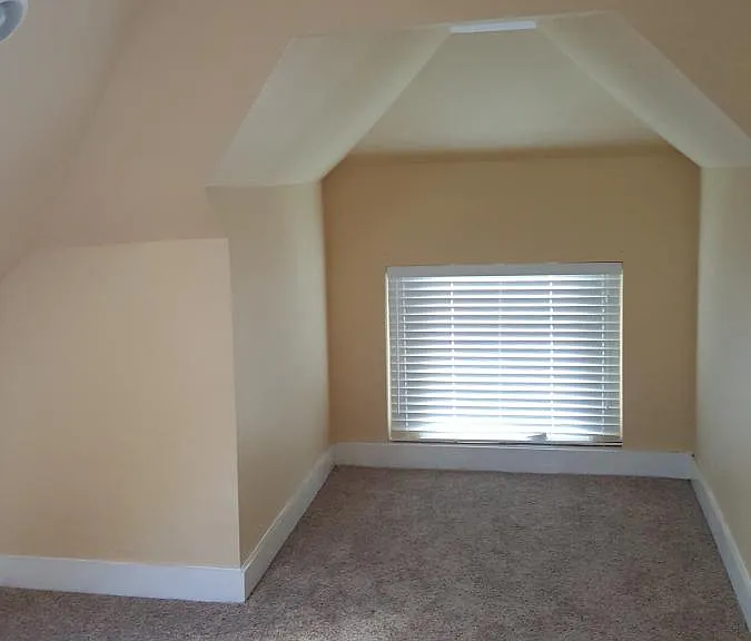 415 Eldridge Ave #2 — Photo 7