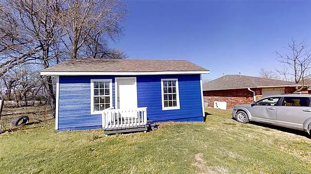 700 N Sherman Ave #704 — Photo 3