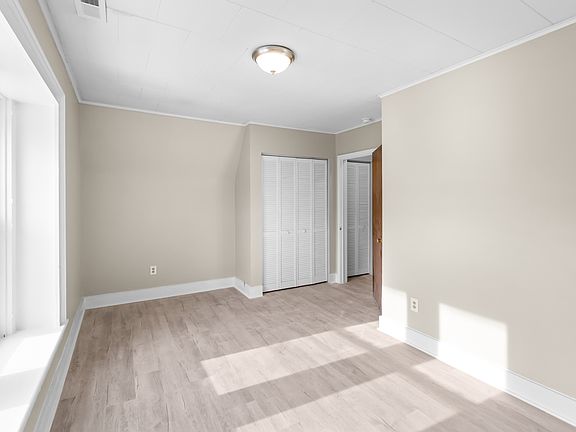 1111 E Genesee #3 - Bedroom