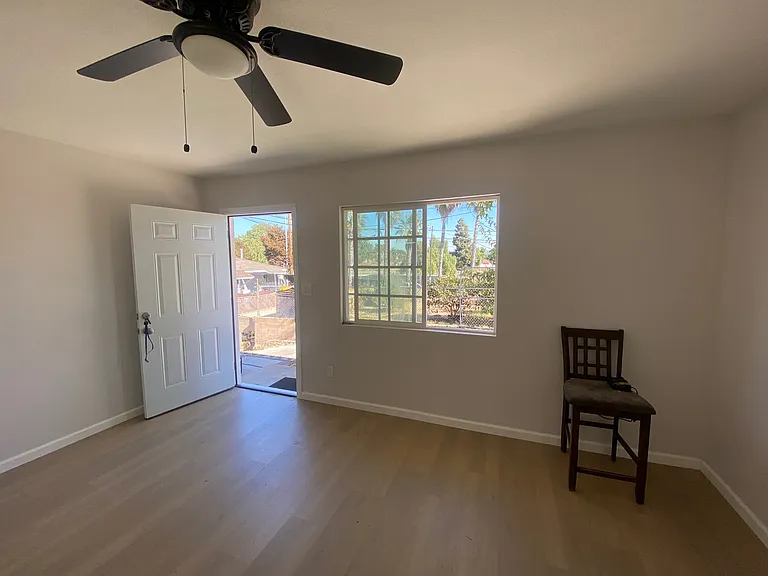 3990 Teak St — Photo 12