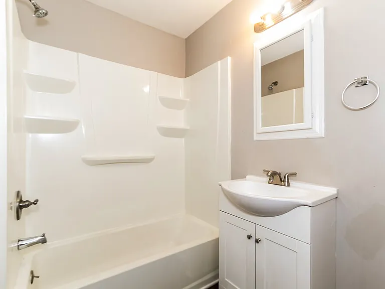 1116 Hayes Rd — Photo 13