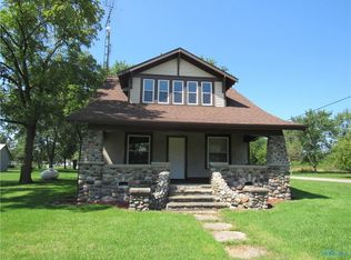 10568 Farmer Mark Rd, Mark Center, OH 43536