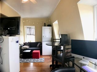 235 Spring St, Newport, RI 02840