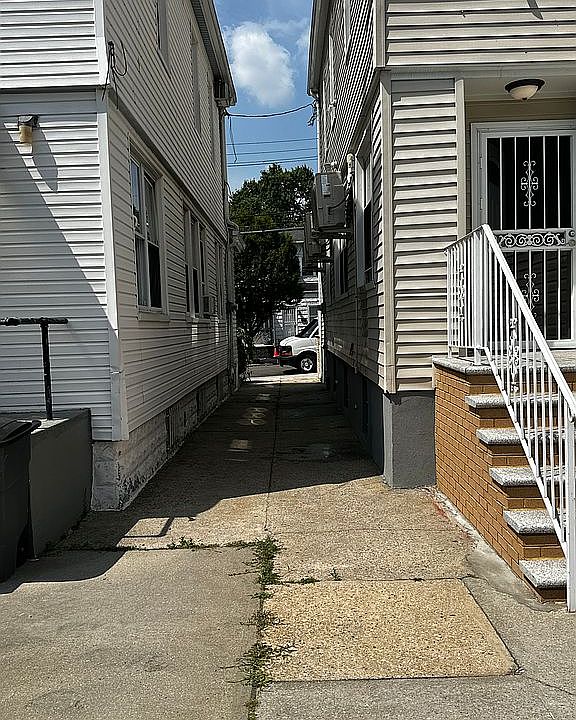 1st image of 69-11 78th St