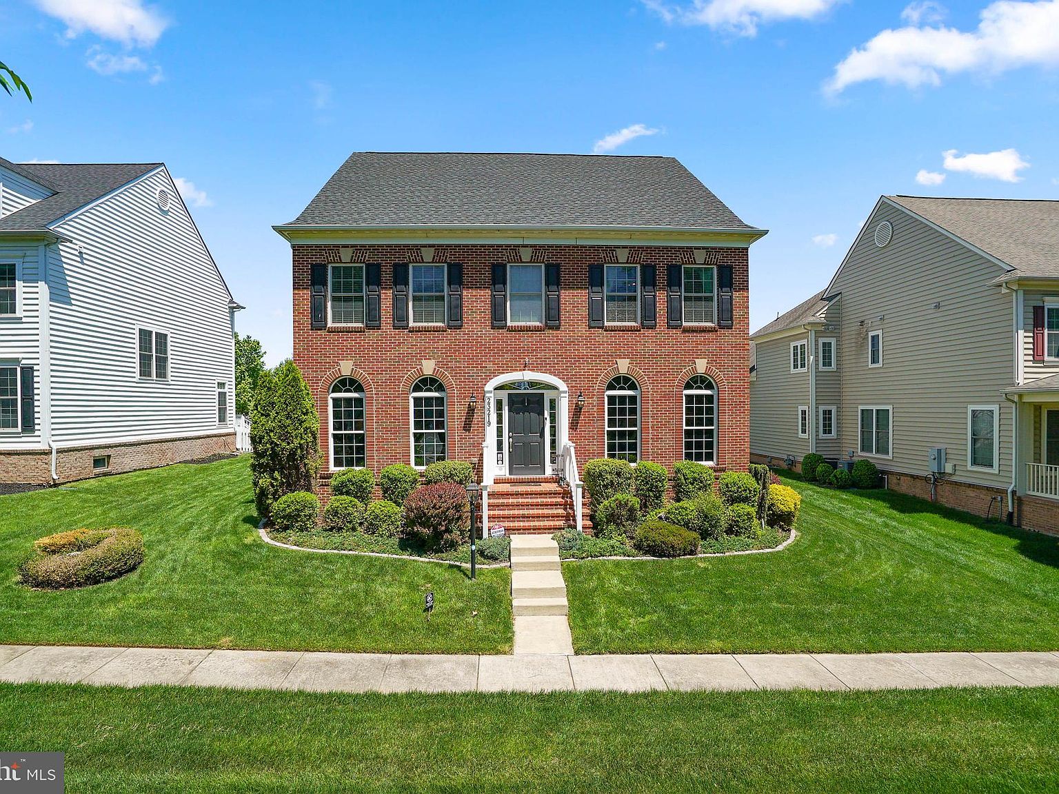 23219 Christopher Thomas Ln, Ashburn, VA 20148 | Zillow