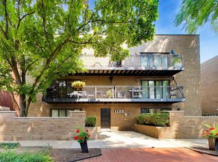 1122 W Altgeld St APT 1, Chicago, IL 60614