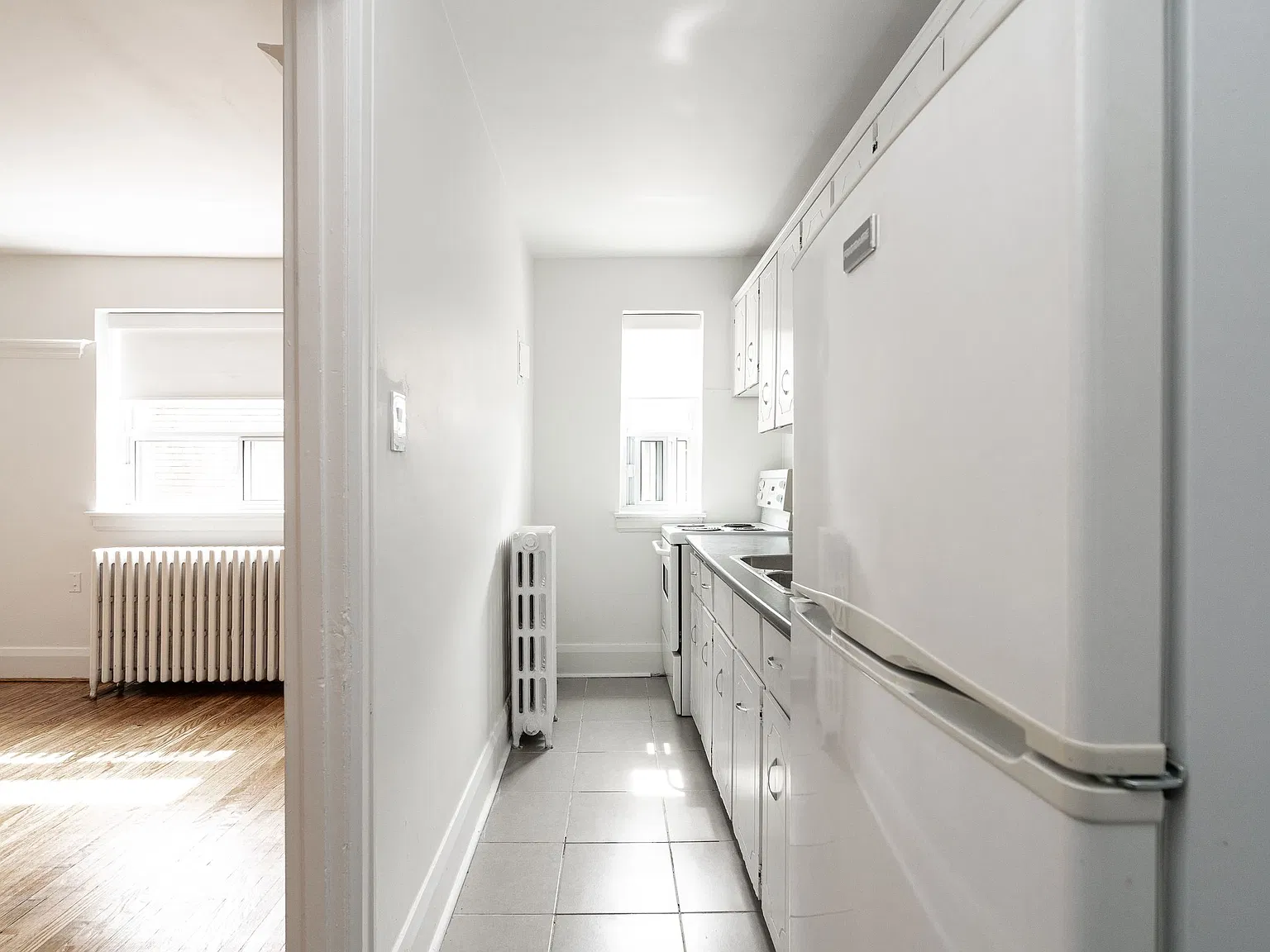 118 Roncesvalles Avenue — Photo 4