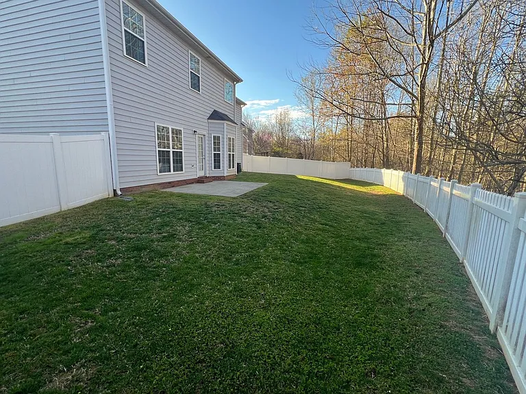 127 Tilton Dr — Photo 15