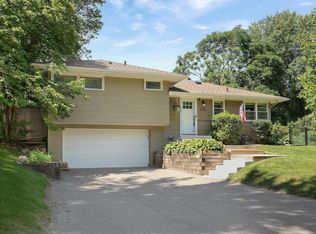 5324 Holiday Rd, Minnetonka, MN 55345