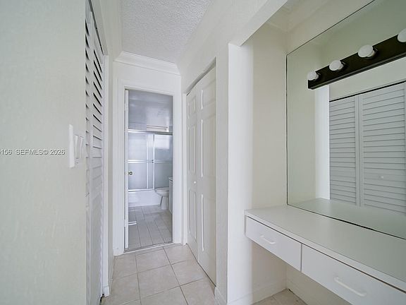 5th image of 2903 N Miami Beach Blvd #1006