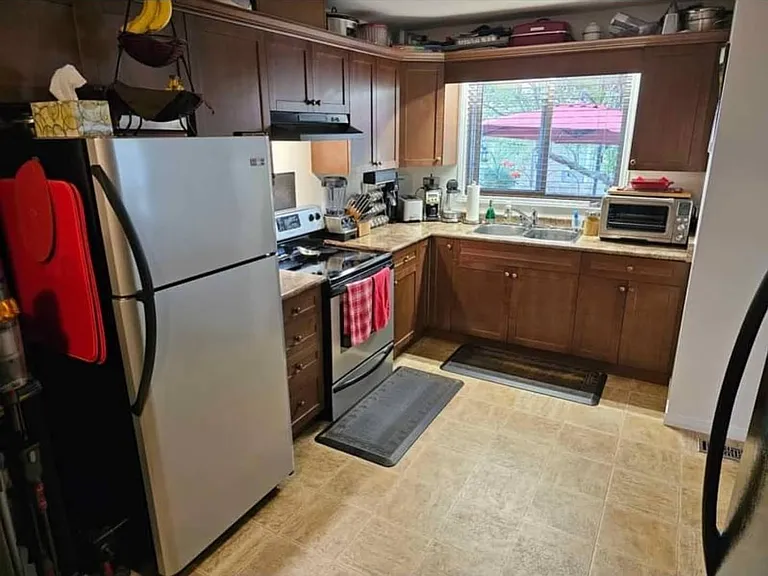 385 Pioneer Dr #1 — Photo 5
