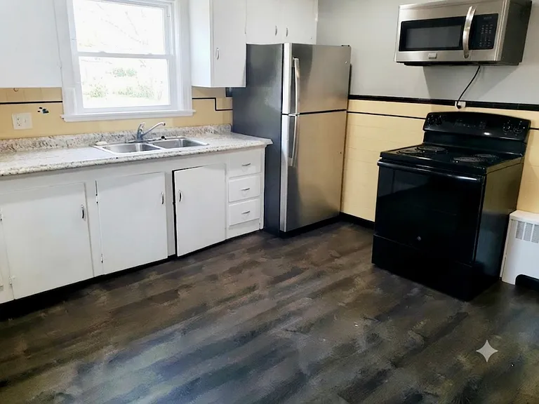 1125 Smith St — Photo 2