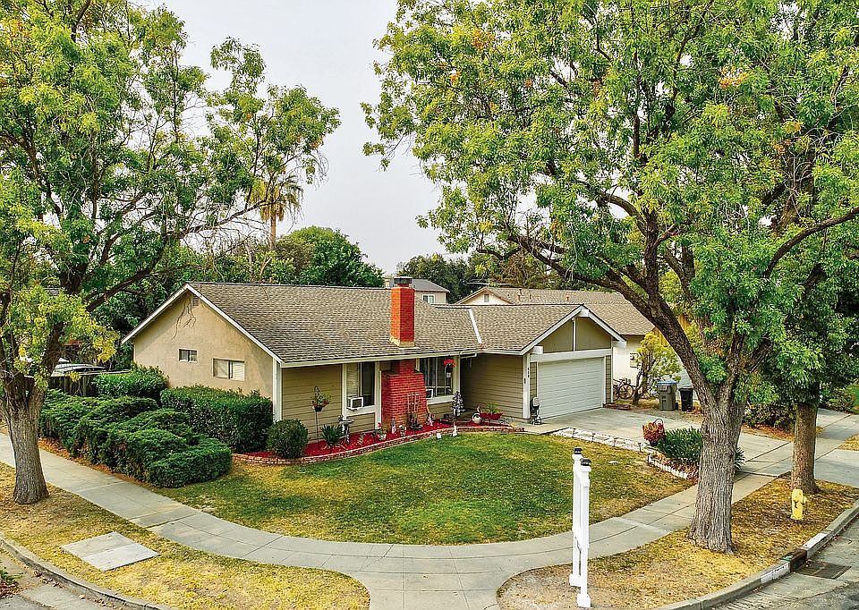 1st image of 419 Henderson Dr