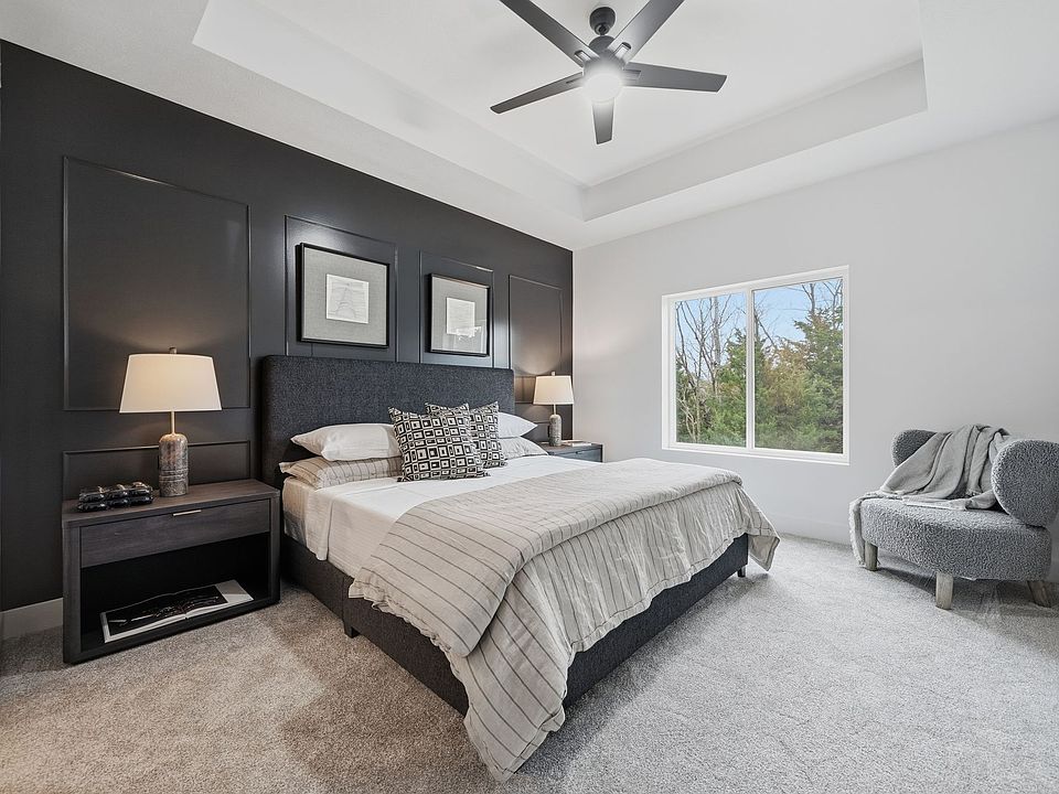 1st image of 4933 Spire St