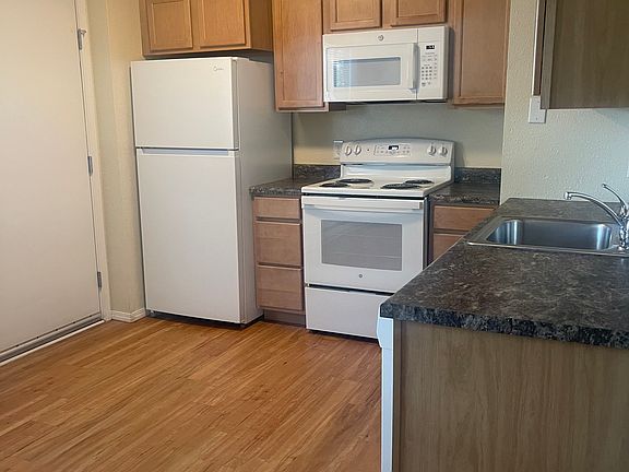 5th image of 123 Turner Ct #4