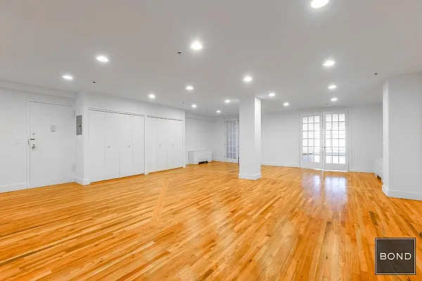 Rented by Bond New York | media 2