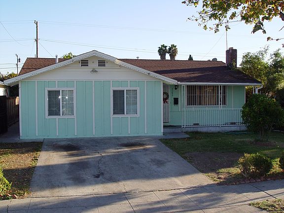 2nd image of 2592 Pendragon Ln