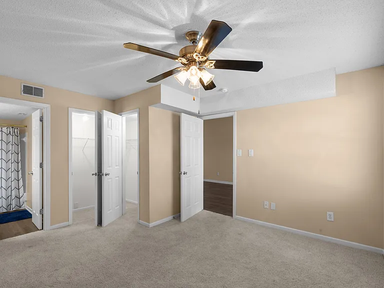 Willowbend — Photo 132