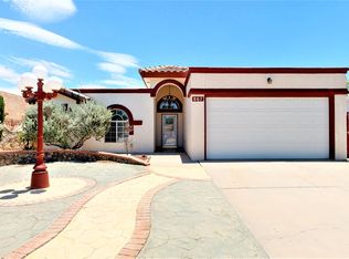867 Mont Blanc Dr, El Paso, TX 79907