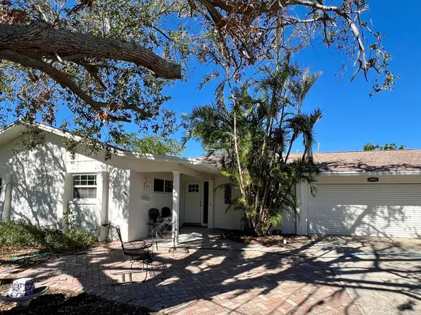 1967 Montana Ave NE, Saint Petersburg, FL 33703