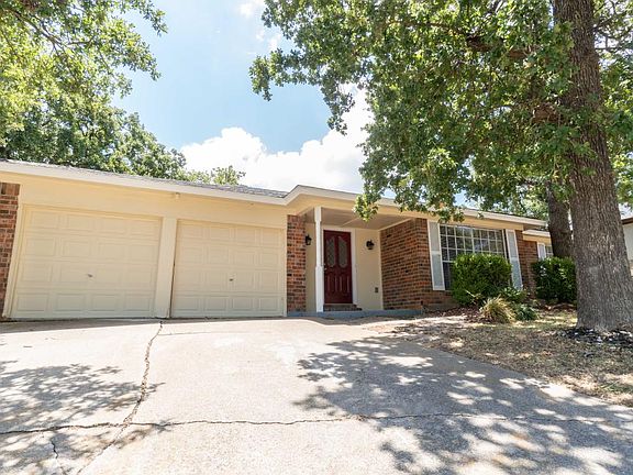 3rd image of 8320 Elm Ct