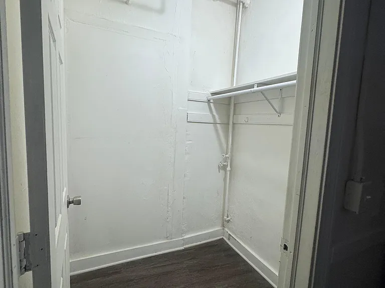 87 Pequonnock St #1 — Photo 3